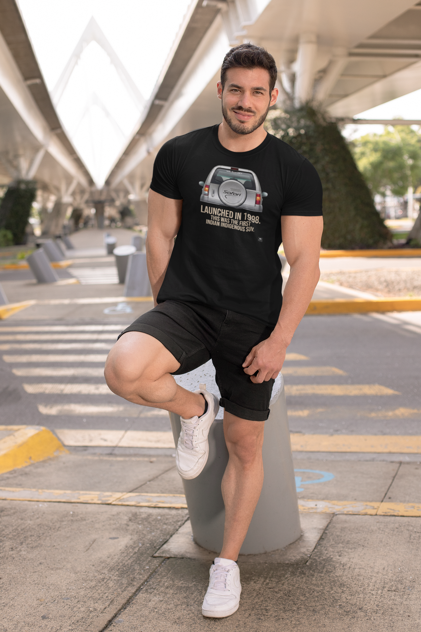 SAFARI - Original Legend  Tee